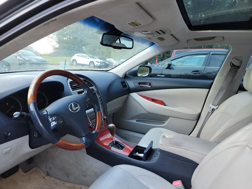 2009 Lexus ES 5th Gen - Image 4 of 5