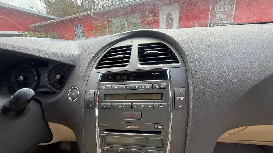 2009 Lexus ES 5th Gen - Image 12 of 16