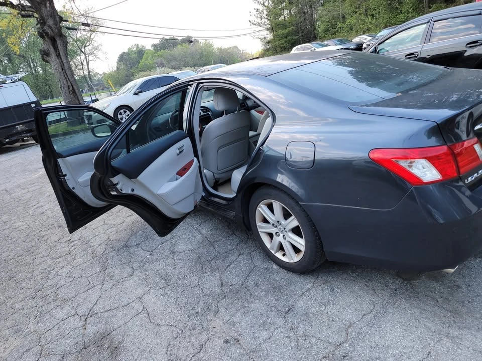 2009 Lexus ES 5th Gen - Image 2 of 5