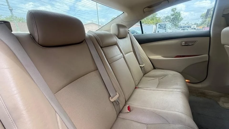 2009 Lexus ES 5th Gen - Image 8 of 16