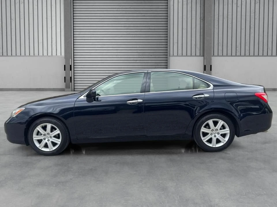 2009 Lexus ES 5th Gen - Image 2 of 19