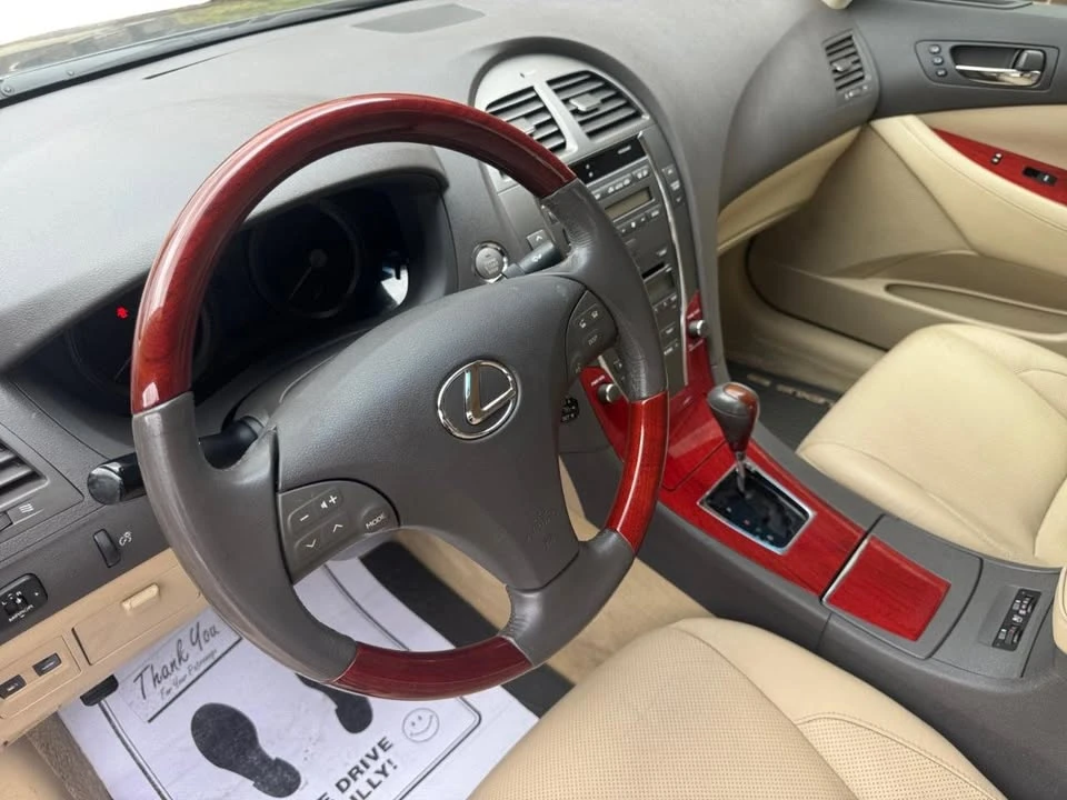2009 Lexus ES 5th Gen - Image 3 of 19