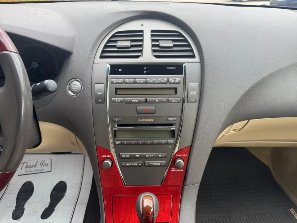 2009 Lexus ES 5th Gen - Image 8 of 19