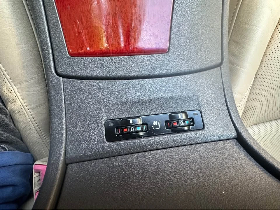 2009 Lexus ES 5th Gen - Image 14 of 17