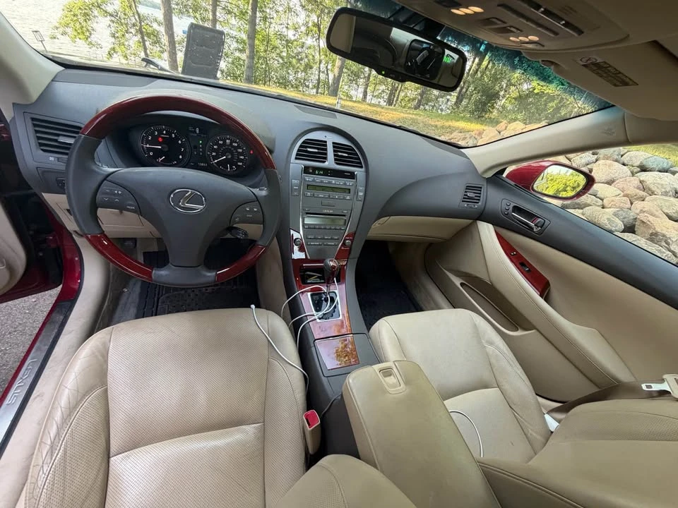 2009 Lexus ES 5th Gen - Image 4 of 6