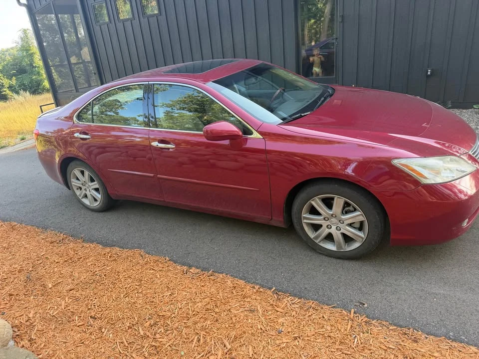 2009 Lexus ES 5th Gen - Image 3 of 6