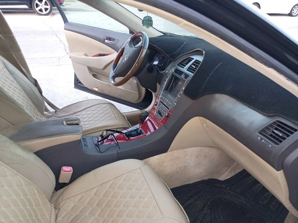 2009 Lexus ES 4th Gen - Image 2 of 15