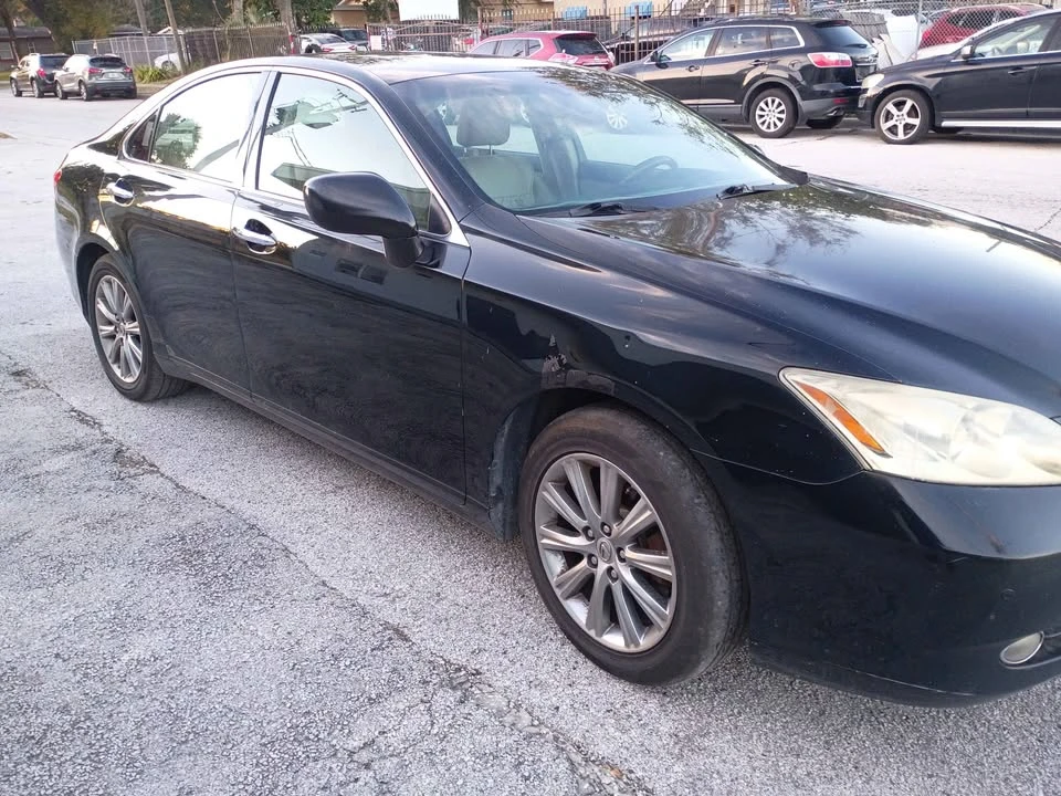 2009 Lexus ES 4th Gen - Image 11 of 15