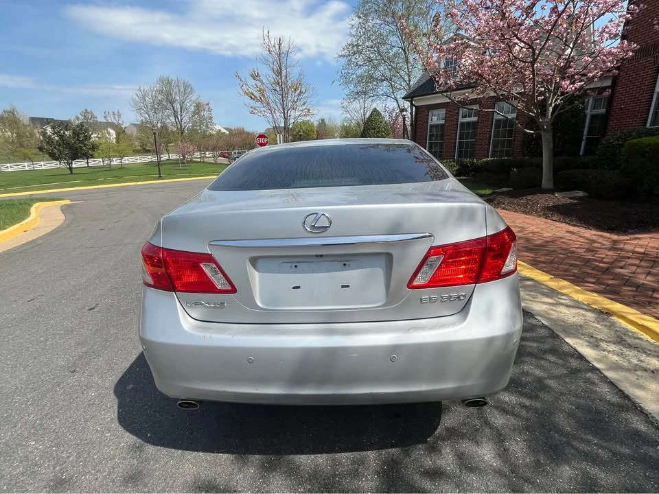 2009 Lexus ES 5th Gen - Image 3 of 14
