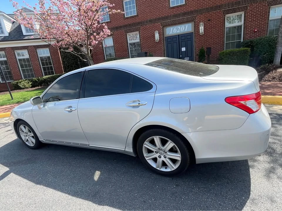 2009 Lexus ES 5th Gen - Image 5 of 14