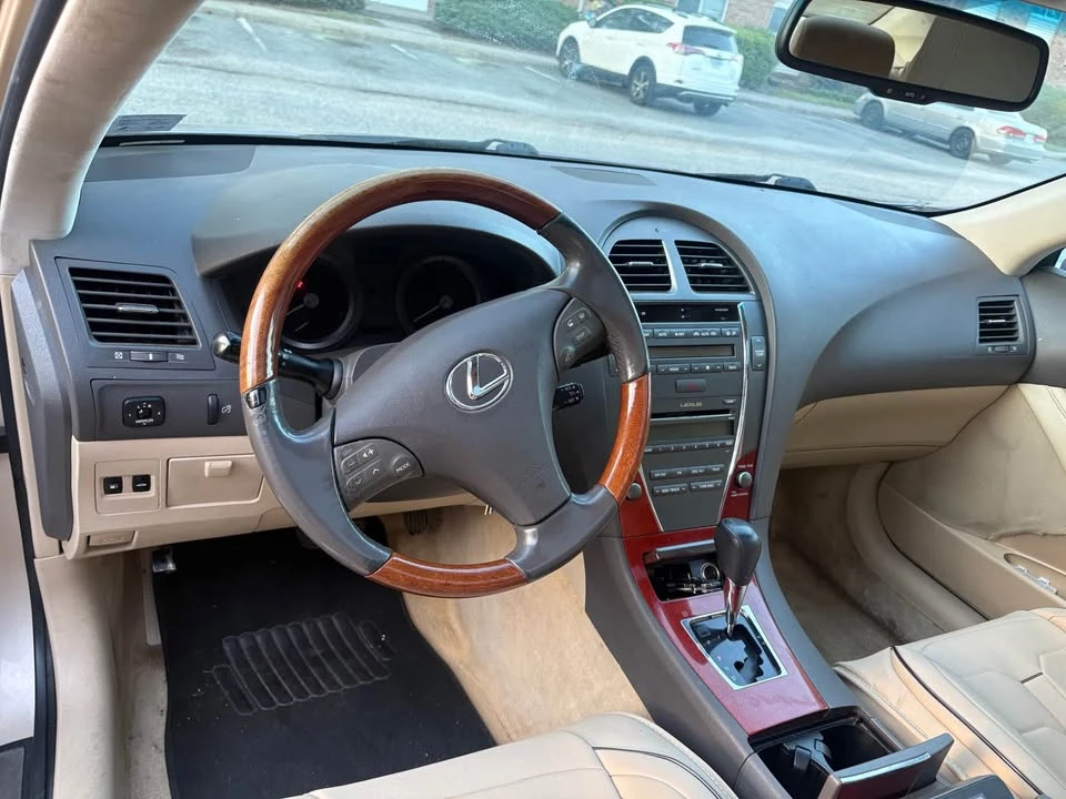 2009 Lexus ES 5th Gen - Image 5 of 7