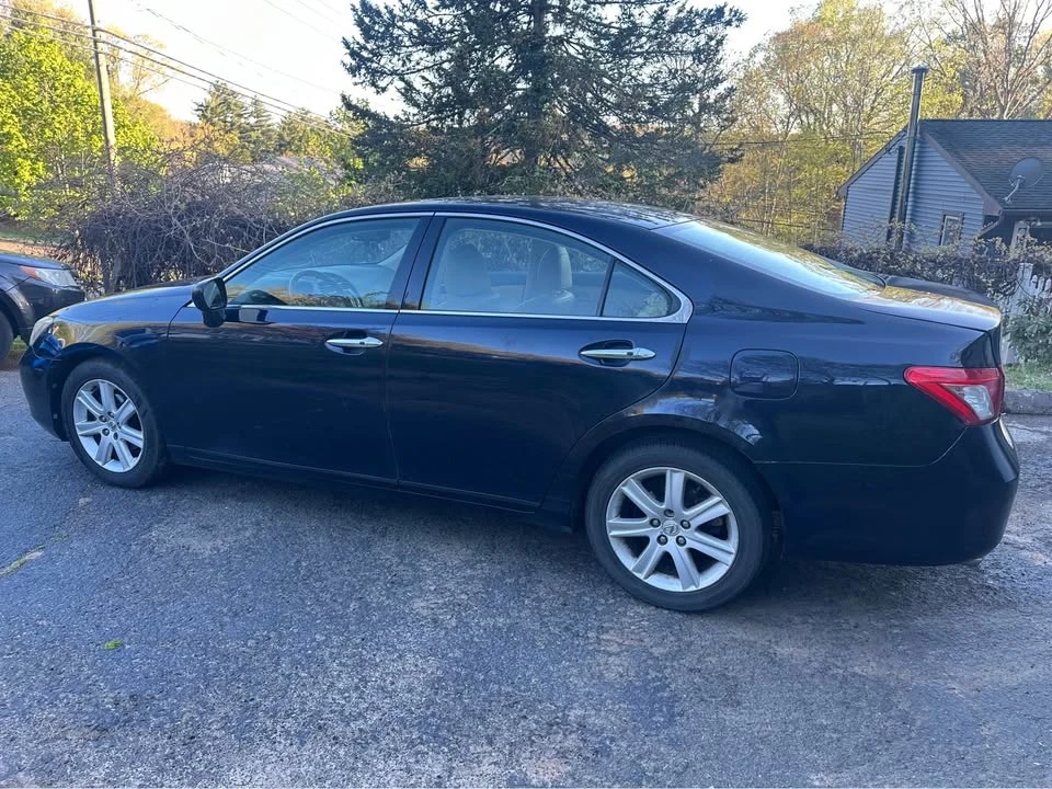 2009 Lexus ES 5th Gen - Image 8 of 16