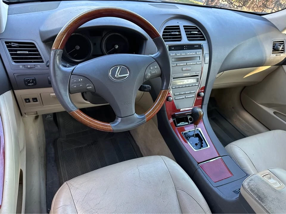 2009 Lexus ES 5th Gen - Image 10 of 16