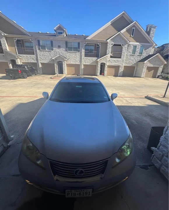 2009 Lexus ES 5th Gen - Image 2 of 7