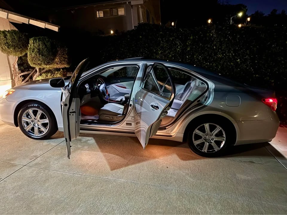 2009 Lexus ES 5th Gen - Image 18 of 19