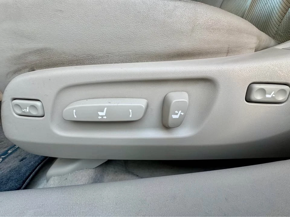 2009 Lexus ES 5th Gen - Image 10 of 17
