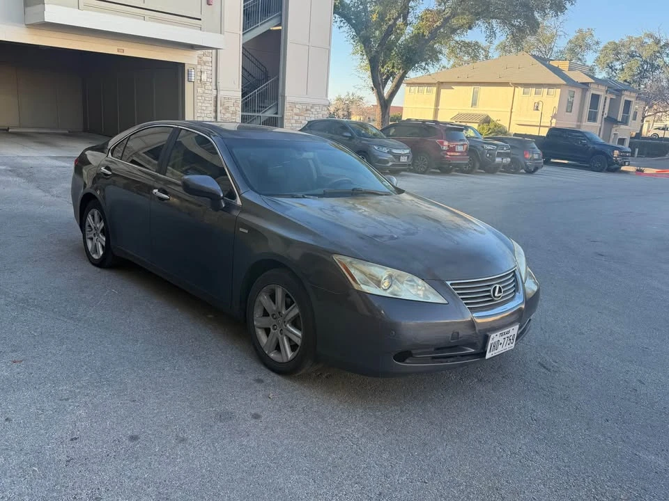 2009 Lexus ES 5th Gen - Image 2 of 7