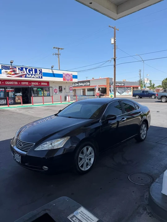 2009 Lexus ES 5th Gen - Image 2 of 5