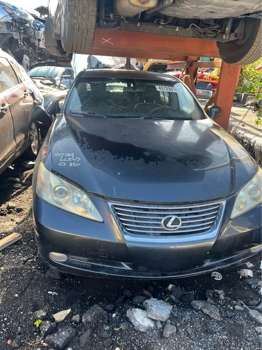 2009 Lexus ES 5th Gen - Image 2 of 4