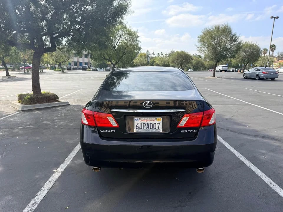 2009 Lexus ES 5th Gen - Image 2 of 5