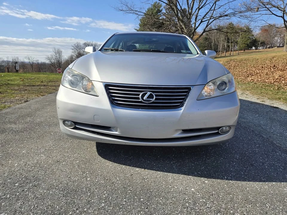 2009 Lexus ES 5th Gen - Image 2 of 9