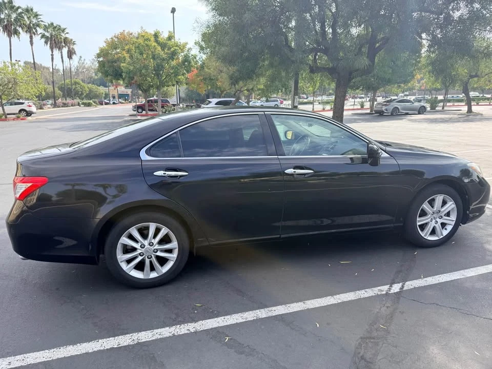 2009 Lexus ES 5th Gen - Image 3 of 5
