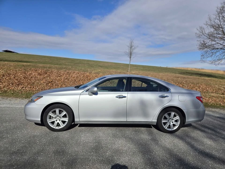 2009 Lexus ES 5th Gen - Image 6 of 9