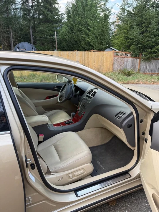 2009 Lexus ES 5th Gen - Image 6 of 8