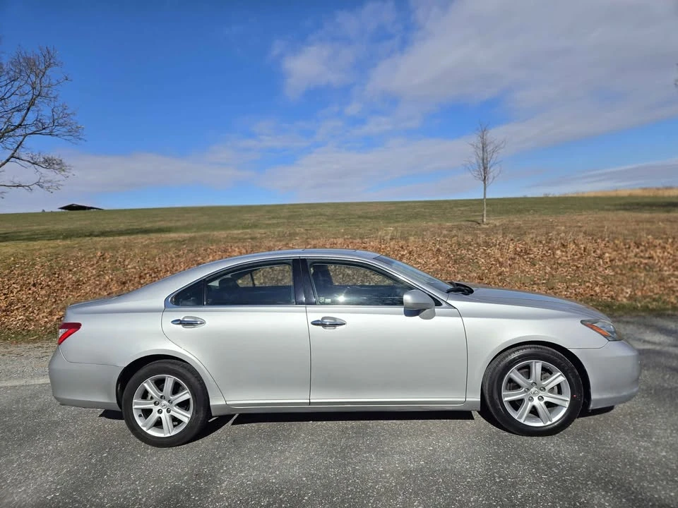 2009 Lexus ES 5th Gen - Image 3 of 9