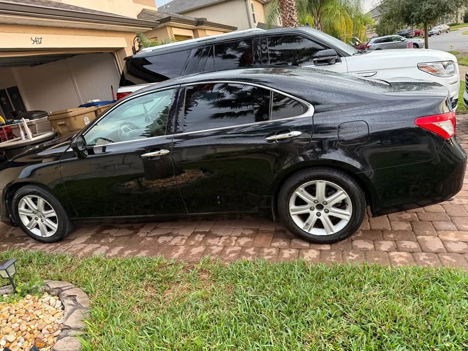 2009 Lexus ES 5th Gen - Image 2 of 14