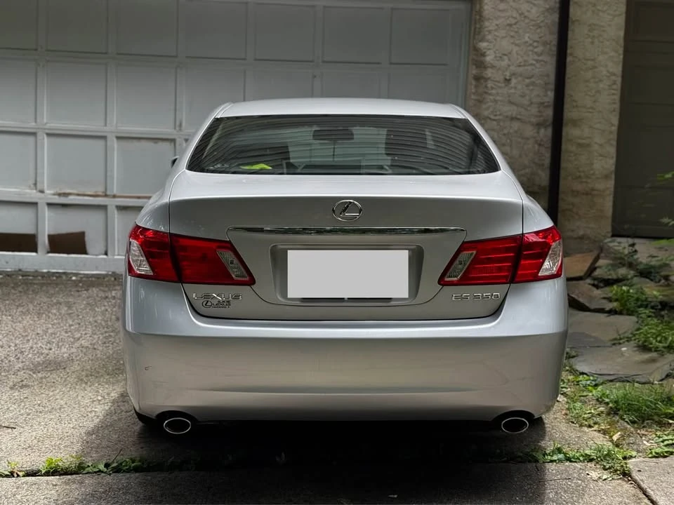2009 Lexus ES 5th Gen - Image 2 of 18