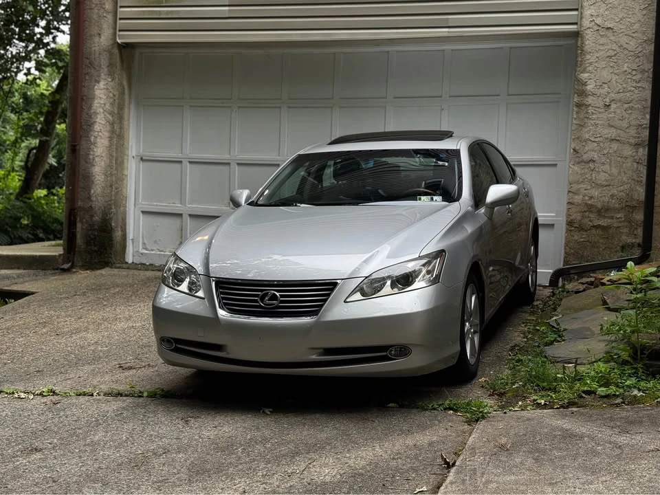 2009 Lexus ES 5th Gen - Image 11 of 18