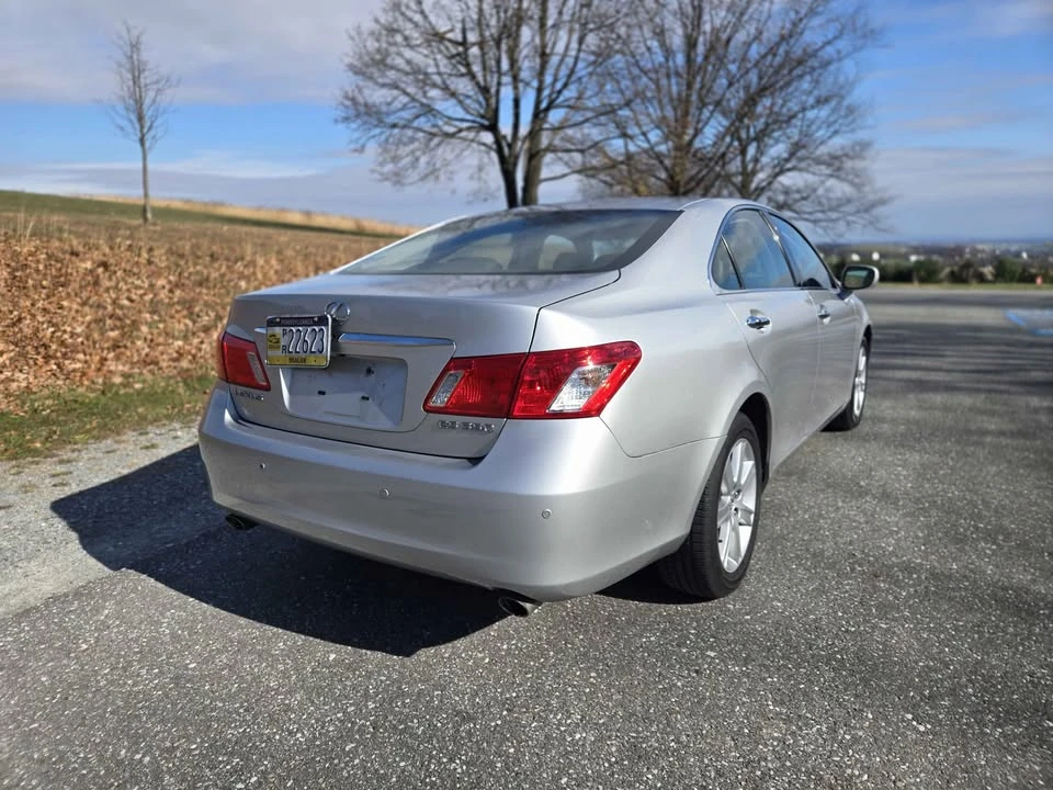 2009 Lexus ES 5th Gen - Image 5 of 9