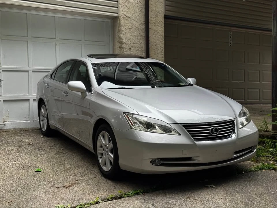 2009 Lexus ES 5th Gen - Image 12 of 18