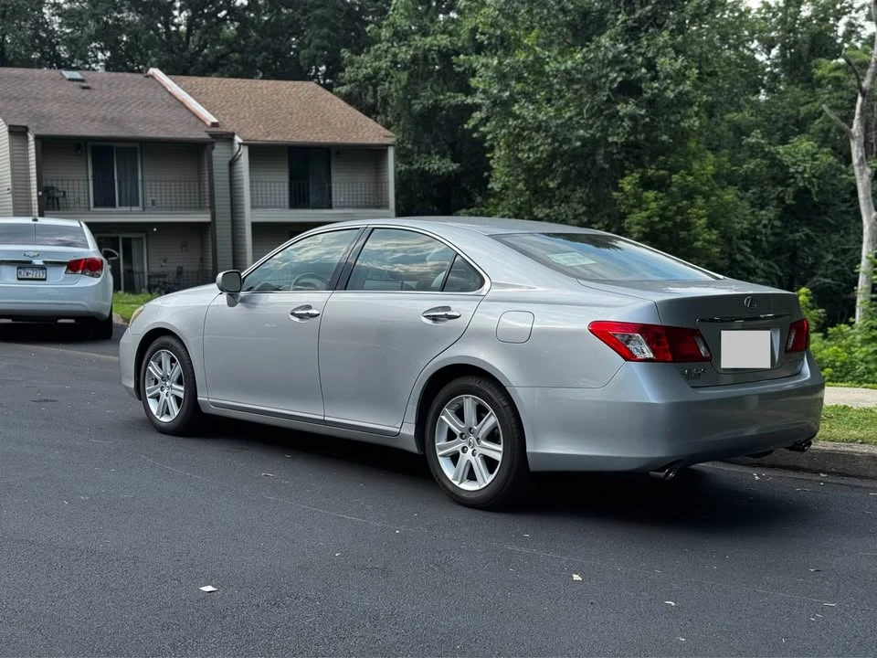 2009 Lexus ES 5th Gen - Image 15 of 18