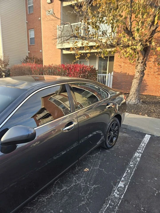 2009 Lexus ES 4th Gen - Image 3 of 10