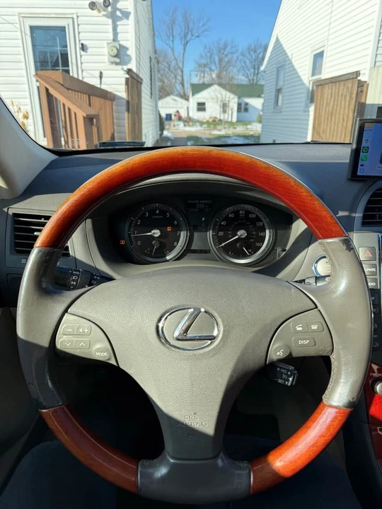 2009 Lexus ES 4th Gen - Image 9 of 12