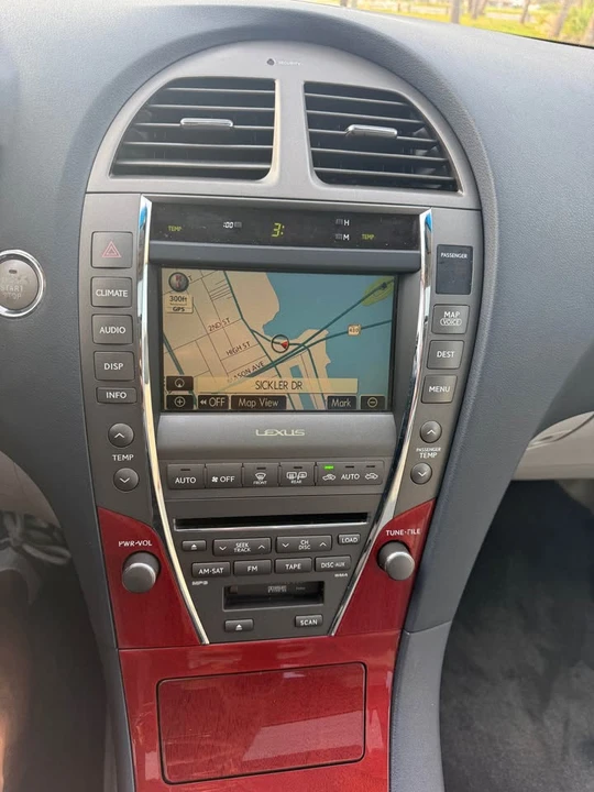 2009 Lexus ES 5th Gen - Image 17 of 17