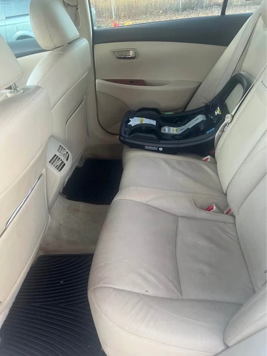 2009 Lexus ES 4th Gen - Image 9 of 10