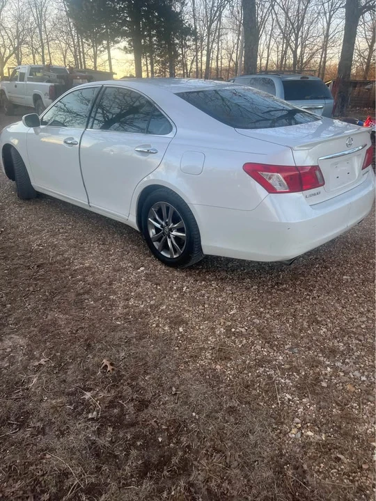 2009 Lexus ES 4th Gen - Image 4 of 10