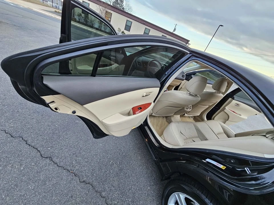 2009 Lexus ES 5th Gen - Image 12 of 20