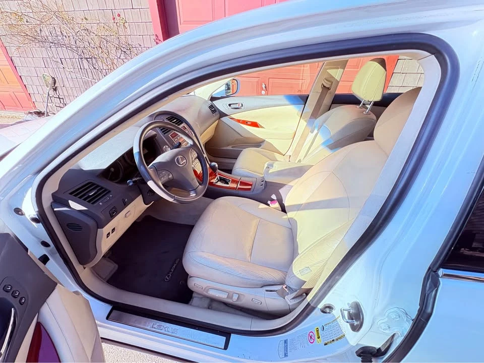 2009 Lexus ES 5th Gen - Image 3 of 9