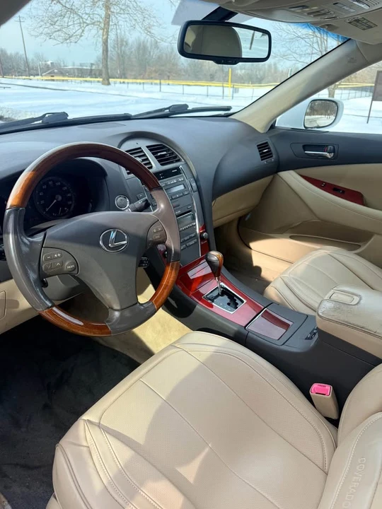 2009 Lexus ES 5th Gen - Image 18 of 19