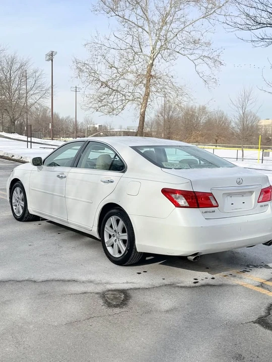 2009 Lexus ES 5th Gen - Image 4 of 19