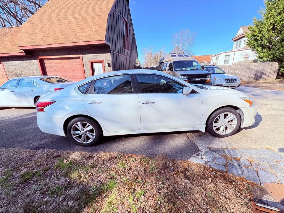 2009 Lexus ES 5th Gen - Image 8 of 9