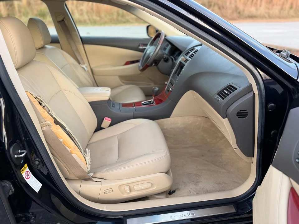 2009 Lexus ES 5th Gen - Image 18 of 20