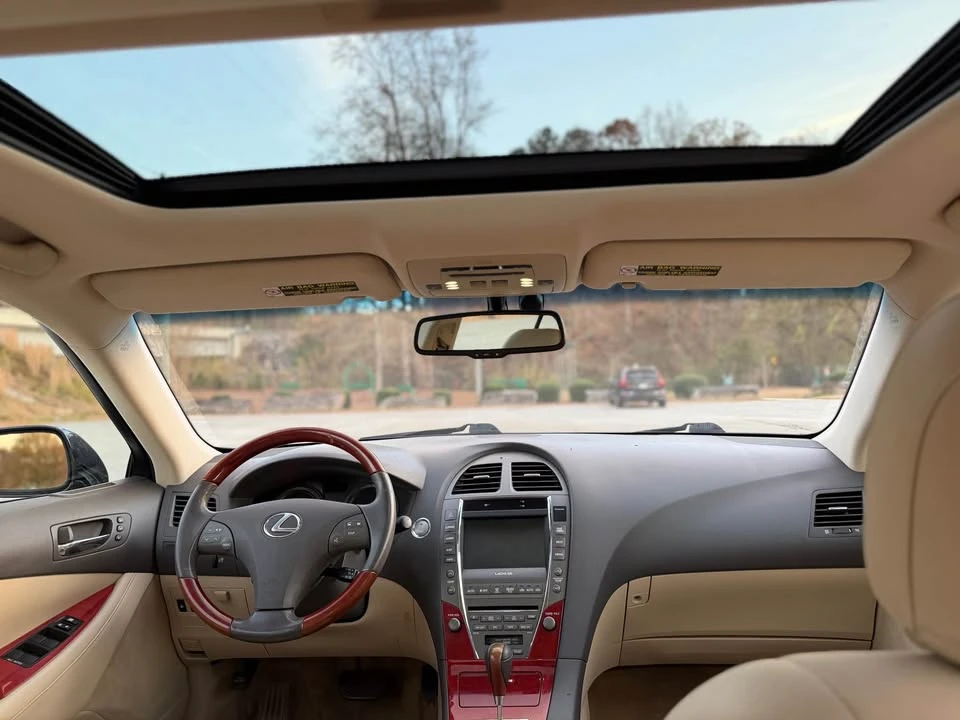 2009 Lexus ES 5th Gen - Image 19 of 20