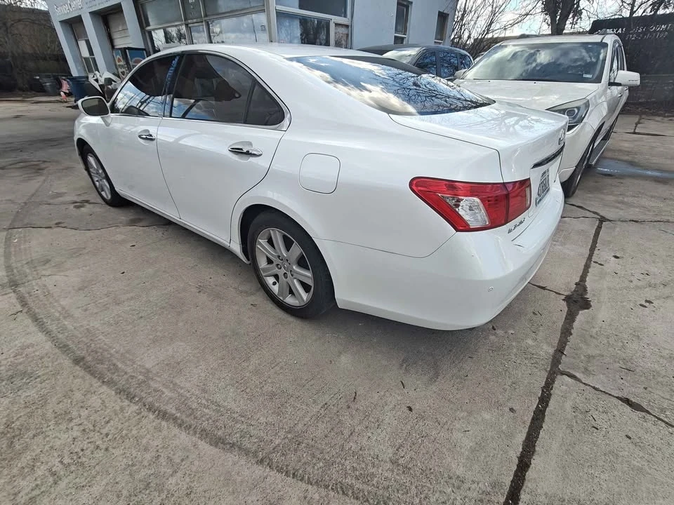 2009 Lexus ES 5th Gen - Image 7 of 12