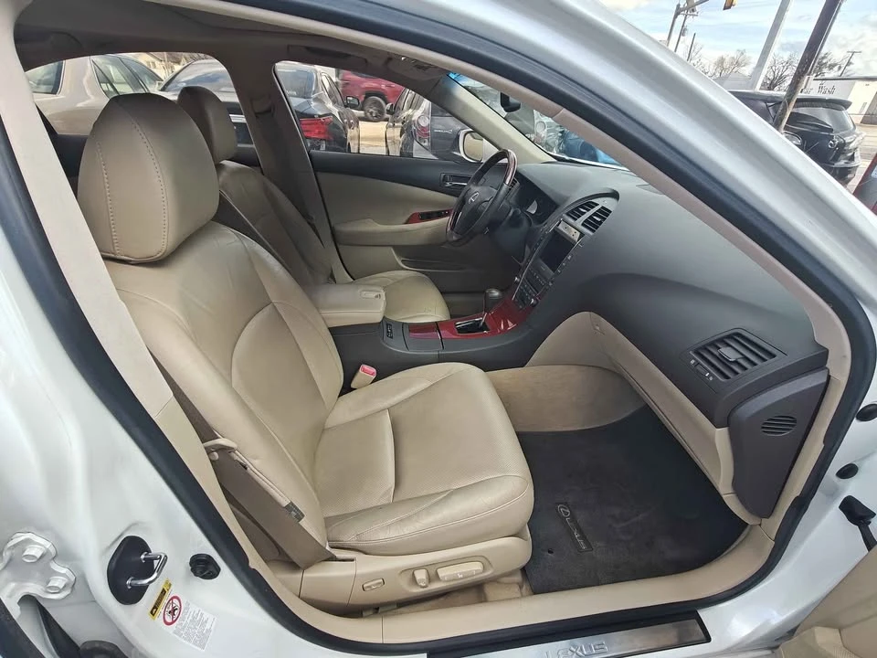 2009 Lexus ES 5th Gen - Image 8 of 12