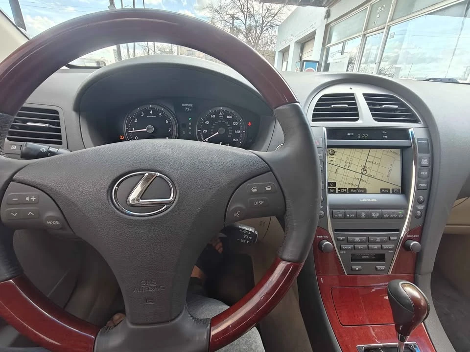 2009 Lexus ES 5th Gen - Image 11 of 12